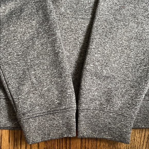 Gray Purdue Boilermakers Hoodie, men’s small. Fleece lined, excellent condition - Picture 13 of 13